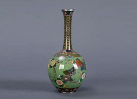 Tiffany-Chrysanthemum-Service